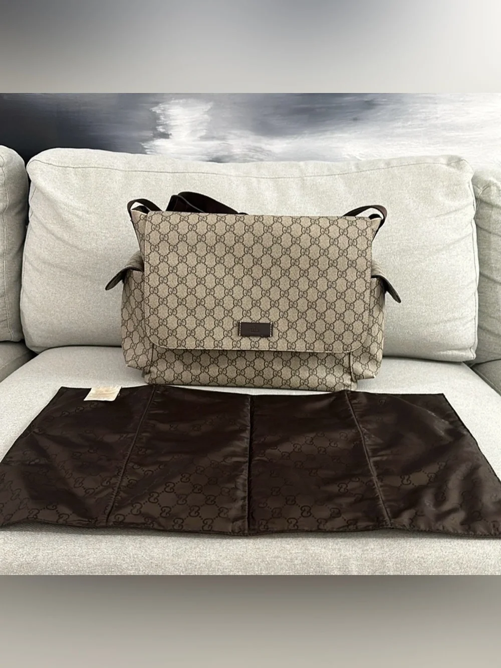 Gucci Brown Beige GG Supreme Messenger Bag/ Diaper bag